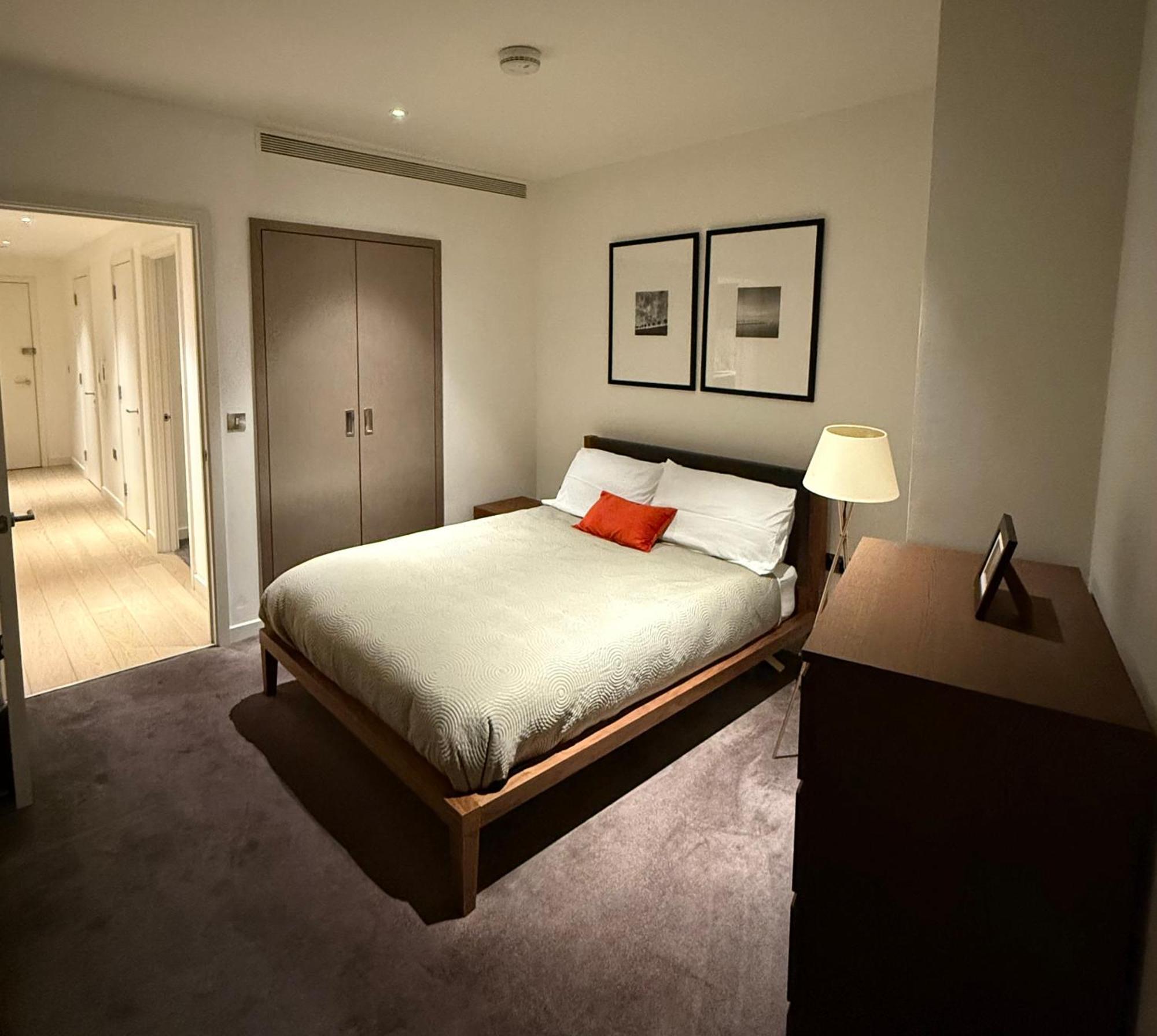 Luxury Modern 2 Bed Flat With Balcony And City View - Canary Wharf City Center ลอนดอน ภายนอก รูปภาพ